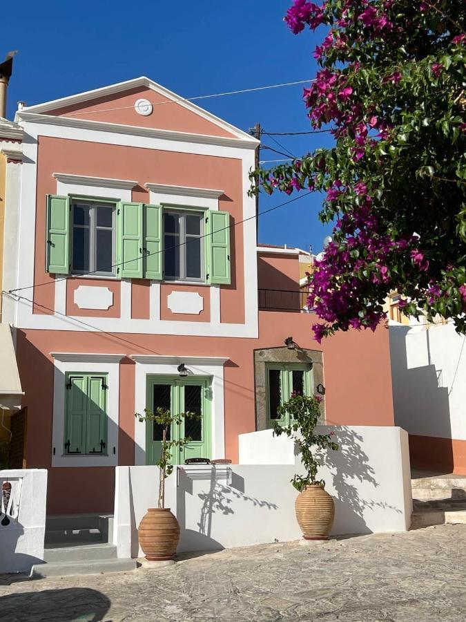 Katrani Studios Σύμη Εξωτερικό φωτογραφία
