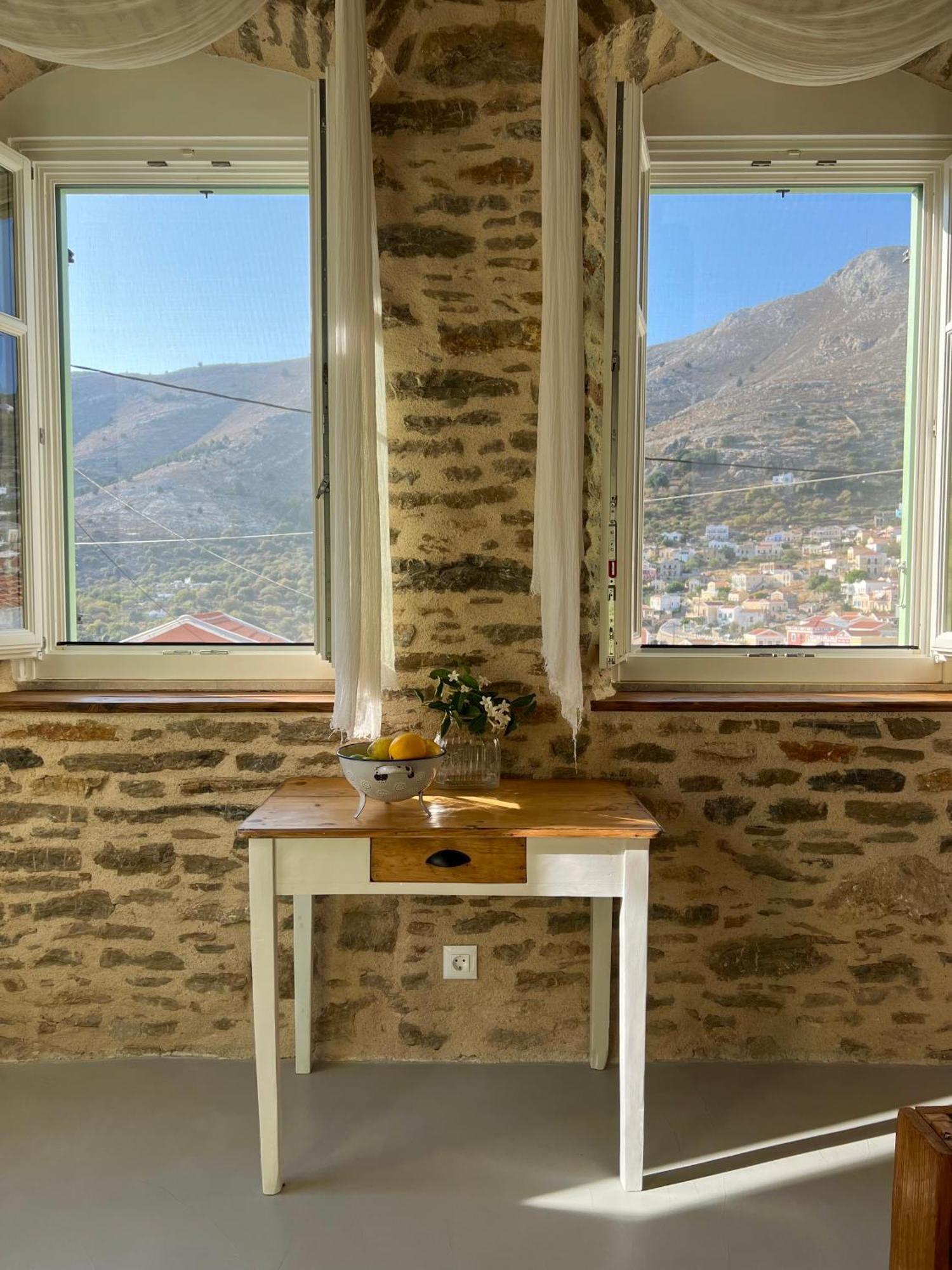 Katrani Studios Σύμη Εξωτερικό φωτογραφία